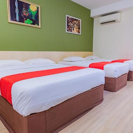 Hotel 101 Permas Jaya Johor Bahru Zewnętrze zdjęcie