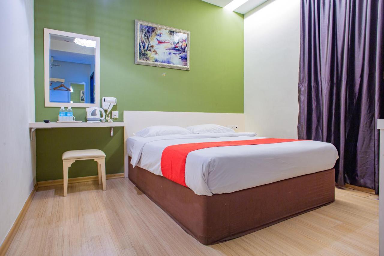 Hotel 101 Permas Jaya Johor Bahru Zewnętrze zdjęcie