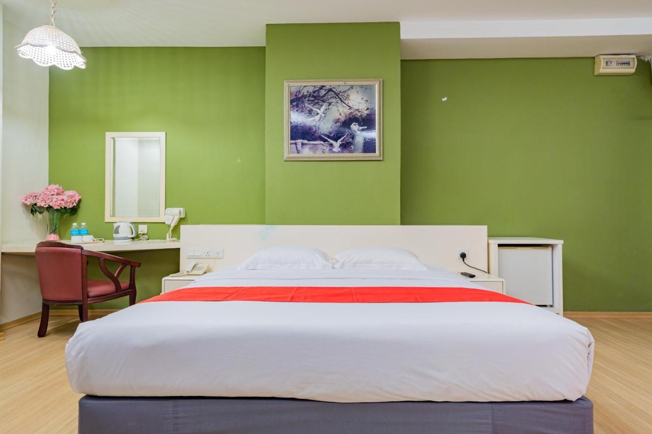 Hotel 101 Permas Jaya Johor Bahru Zewnętrze zdjęcie