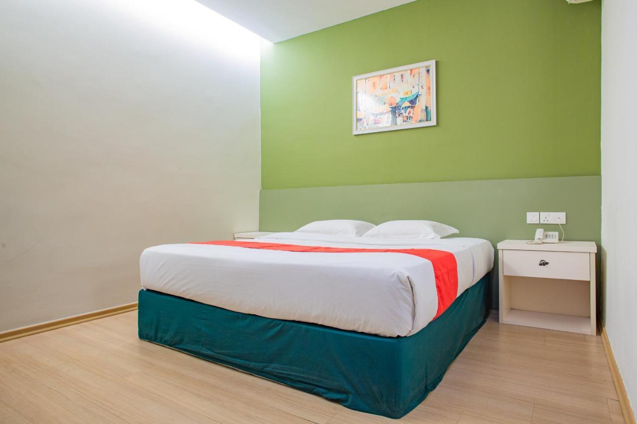 Hotel 101 Permas Jaya Johor Bahru Zewnętrze zdjęcie