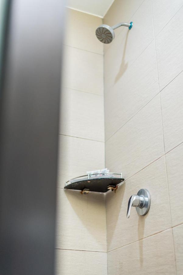 Hotel 101 Permas Jaya Johor Bahru Zewnętrze zdjęcie