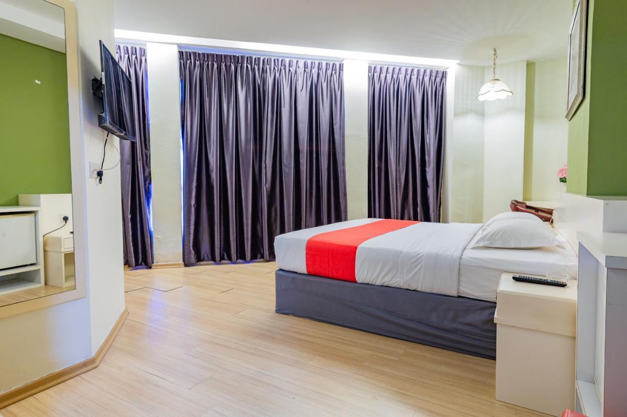 Hotel 101 Permas Jaya Johor Bahru Zewnętrze zdjęcie